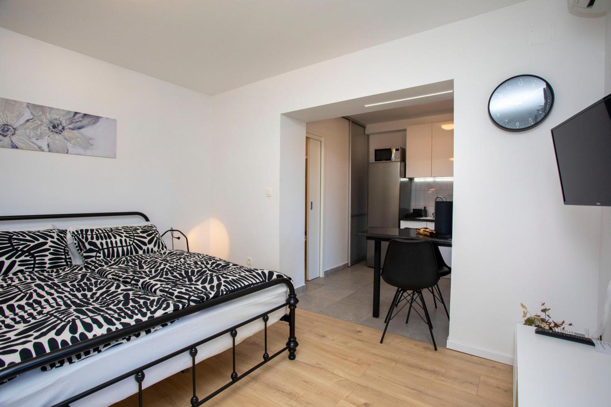 Studio Apartment Mia Rabac Luaran gambar